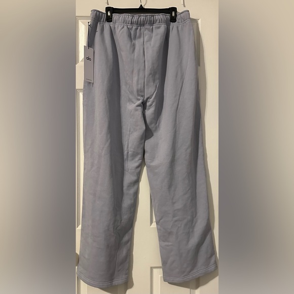 NWT! ALO Yoga Accolade Straight Leg Sweatpant - Picture 8 of 12